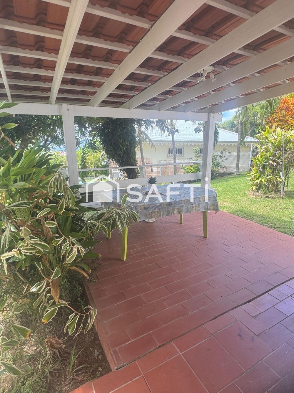 � vendre  Maison Sch�lcher (97233)