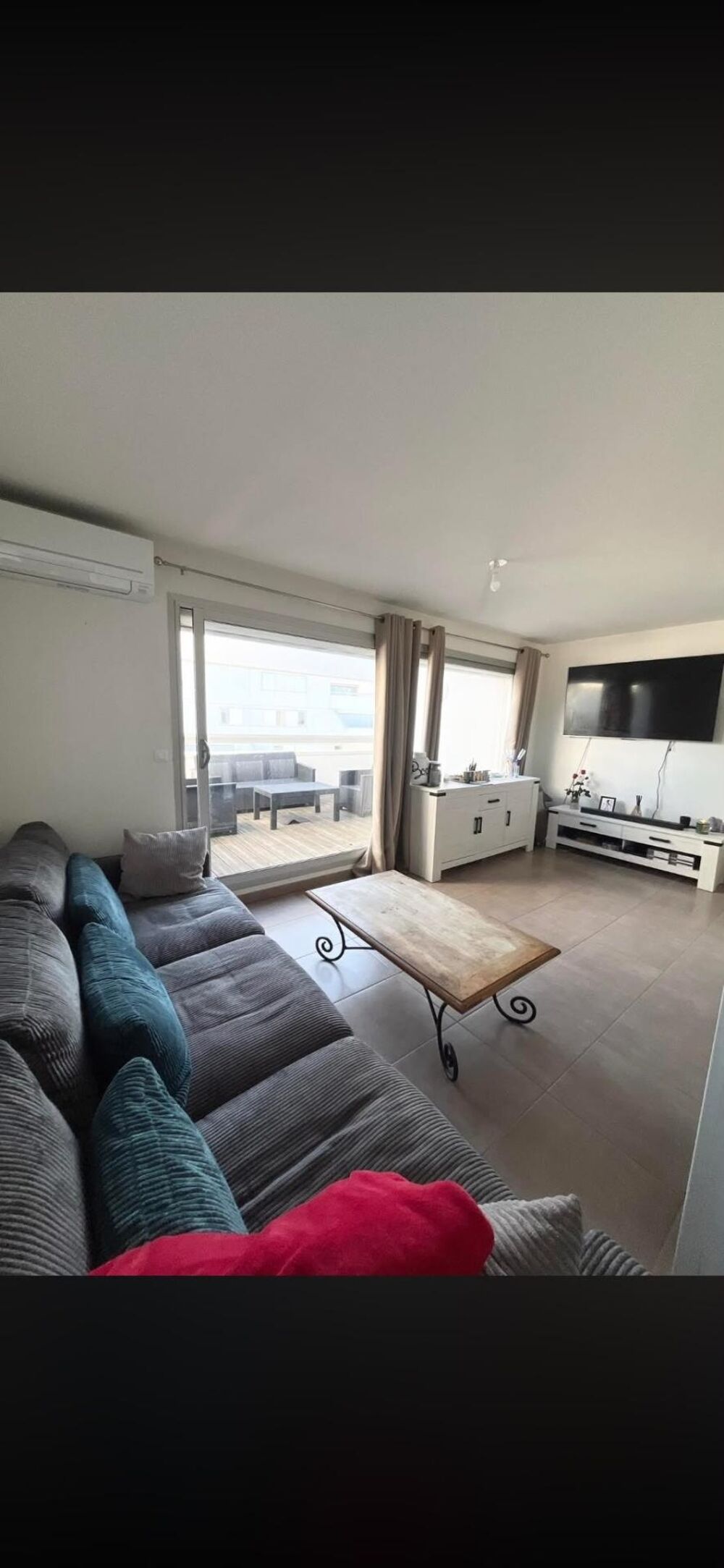 Appartement récent dans immeuble design