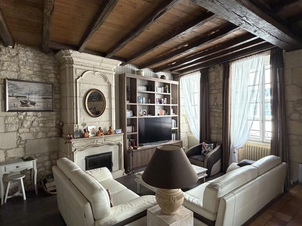 Vente Maison Saintes centre,  quartier historique recherché Saintes