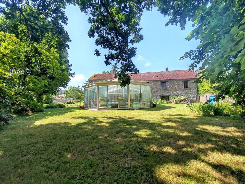 Vente Maison MAISON DE 200M2 ,7 pièces, sur un terrain de 4300M2 Hargeville