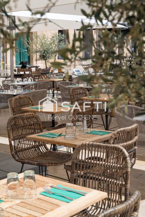 Place des Cardeurs, Aix-en-Provence 503040 13100 Aix-en-provence