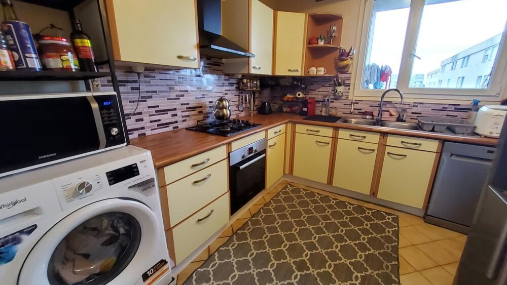 Vente Appartement beau 3 pièces de 63 m² avec ascenseur, balcon, cellier et parking Chilly-mazarin