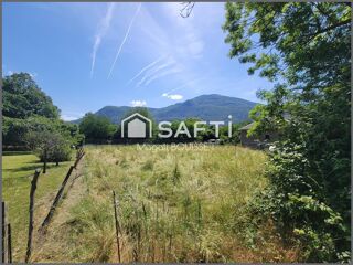  Terrain à vendre 737 m²