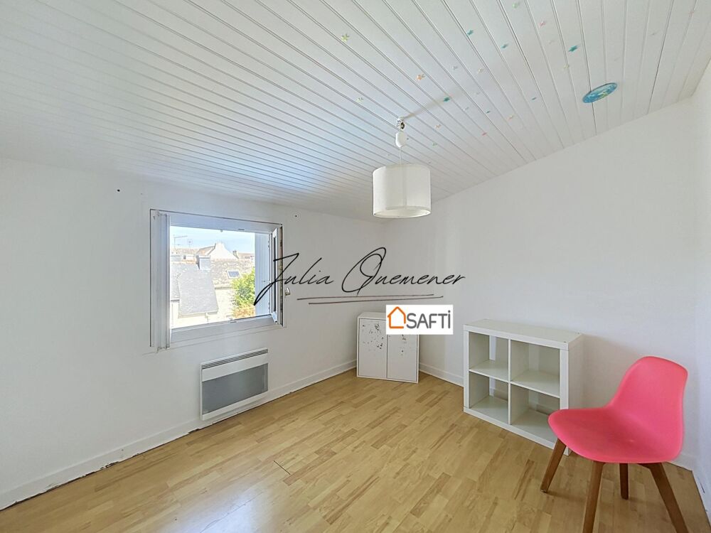 SAINT-RENAN- HYPER CENTRE-MAISON 82 m2.