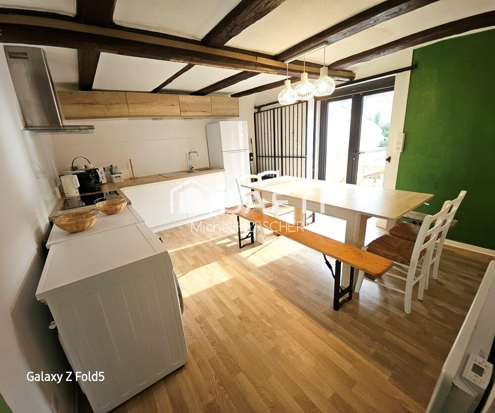 Vente Maison Cette propriété de 204 m²,sur un terrain de 250 m², se compose de trois gîtes, de deux appartements, ou peut être aménagée en un Urschenheim