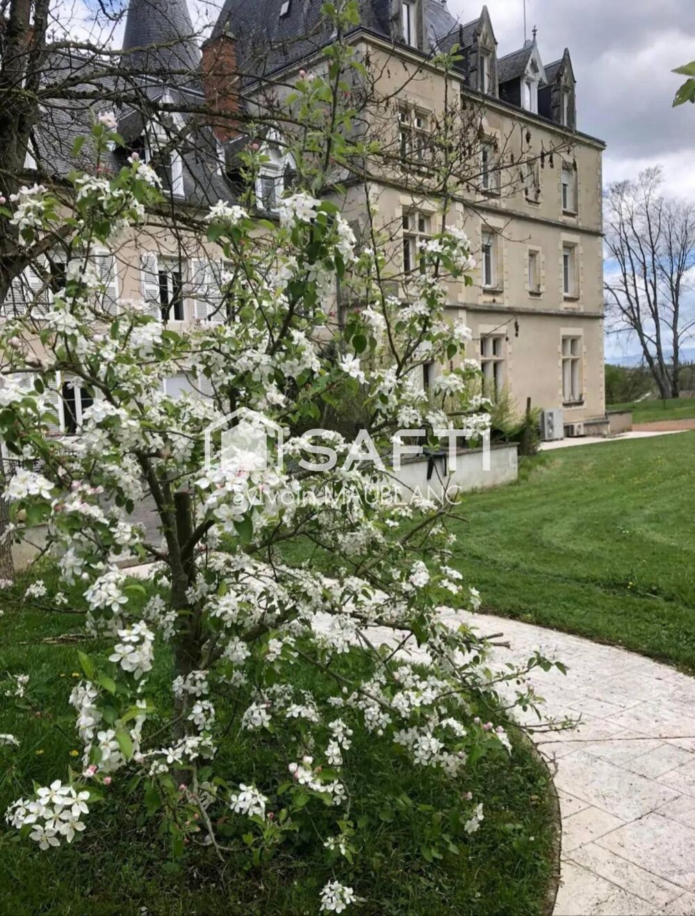 � vendre  Propri�t�/ch�teau Vichy (03200)