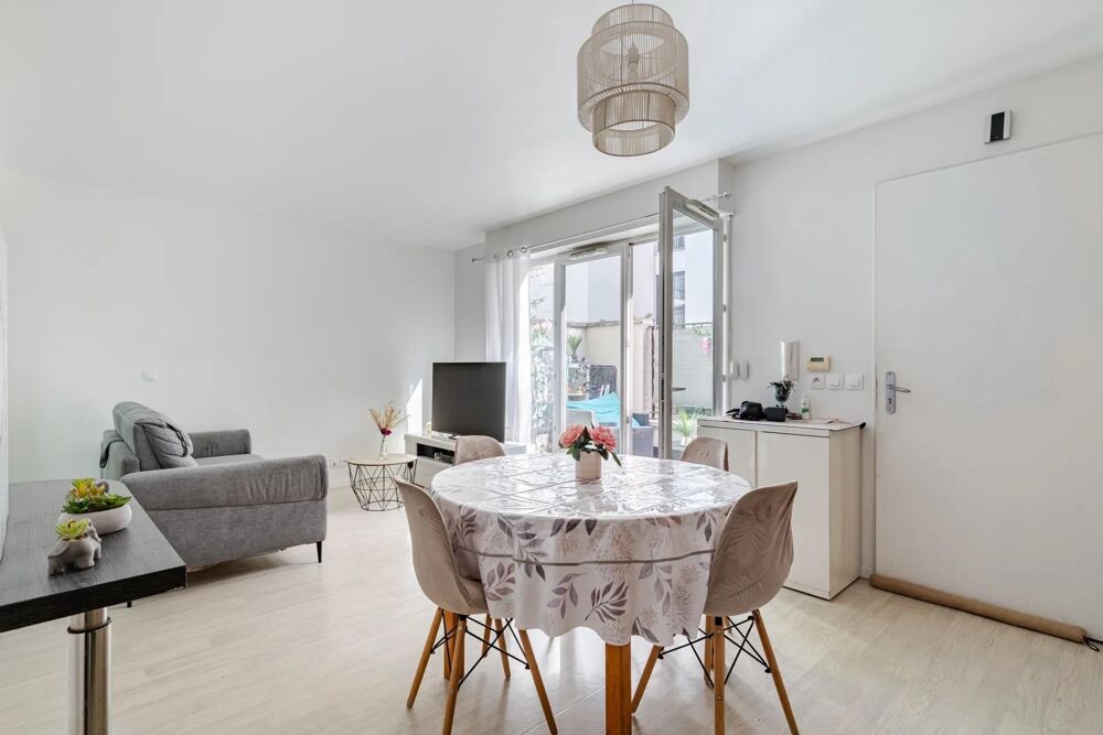 Vente Maison MAISON DE VILLE DE 2014,  3 PIECES, 65 M² AVEC TERRASSE ET LOGGIA Stains