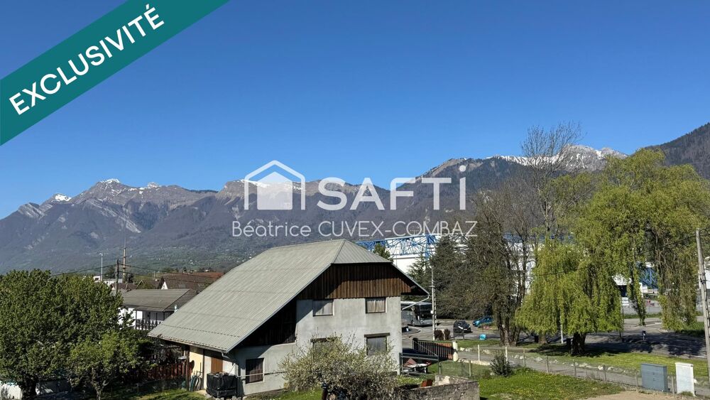 Appartement balcon double expo. Sud-ouest, vue montagne et garage