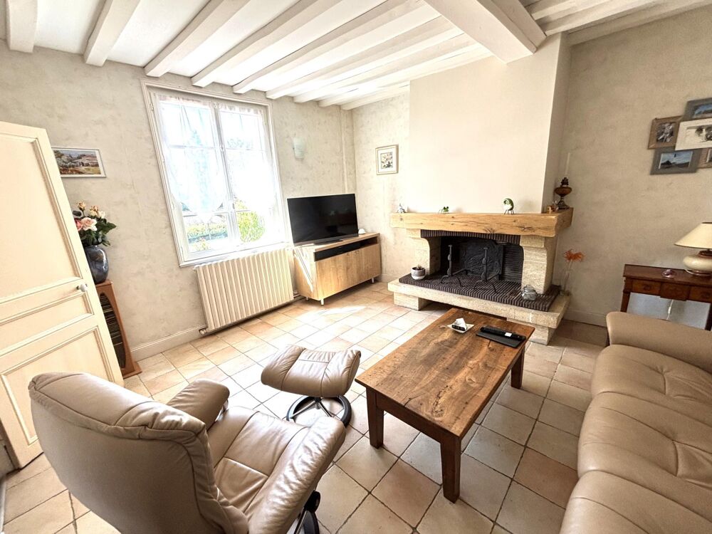Vente Maison Spacieuse maison 10 min à pied du centre ville de Lisieux, avec vue dégagée. Lisieux