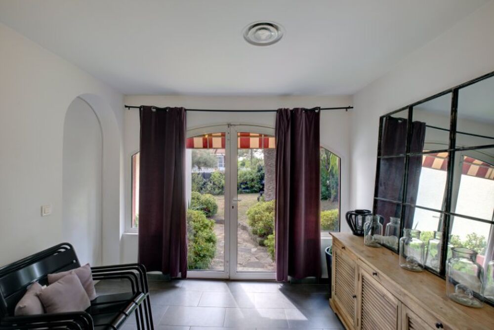 � vendre  Maison Saint-Rapha�l (83700)