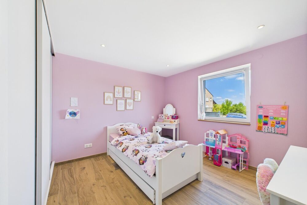 Vente Maison Maison individuelle, 8 garages, jardin Zoufftgen