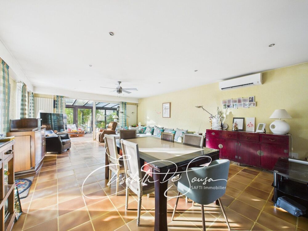 Maison non mitoyenne de plain-pied, 1003 m2 de terrain