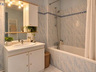 Vente Appartement T3 TRAVERSANT DE 71M² - NANSOUTY - LIMITE SAINT-GENES - CHARME DE L'ANCIEN Bordeaux