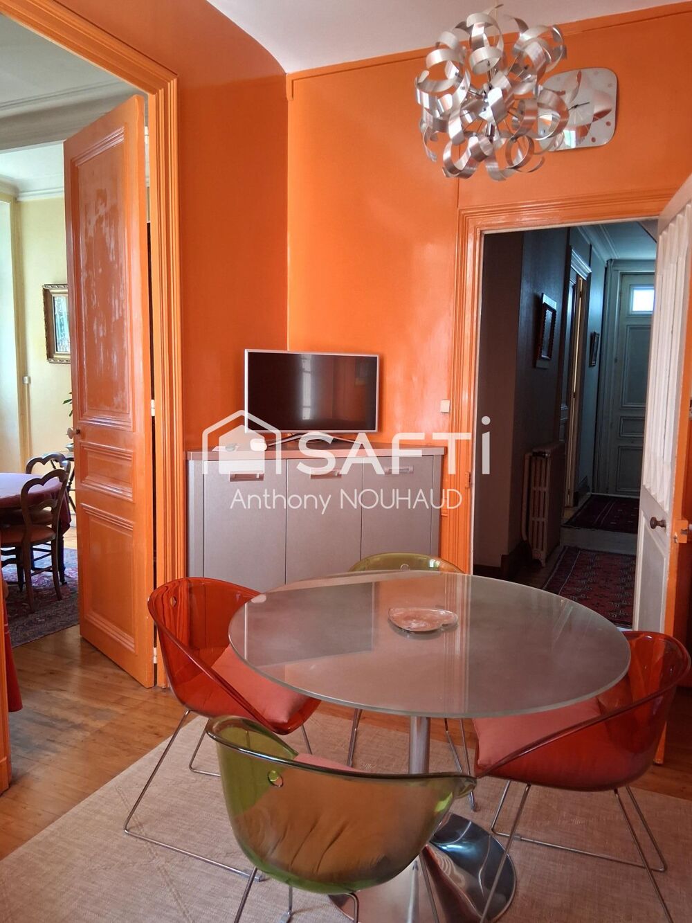 Vente Maison Authentique maison de maître au coeur de COGNAC, avec jardin et dépendance. Cognac