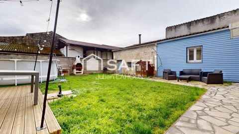   Maison en pierre avec cours, garage et d�pendance Maison - 5 pi�ce(s) - 112 m�