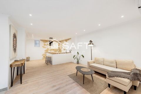   Fr�jus - Au calme, appartement 80 m� r�nov�, traversant, cour privative Appartement - 3 pi�ce(s) - 80 m�