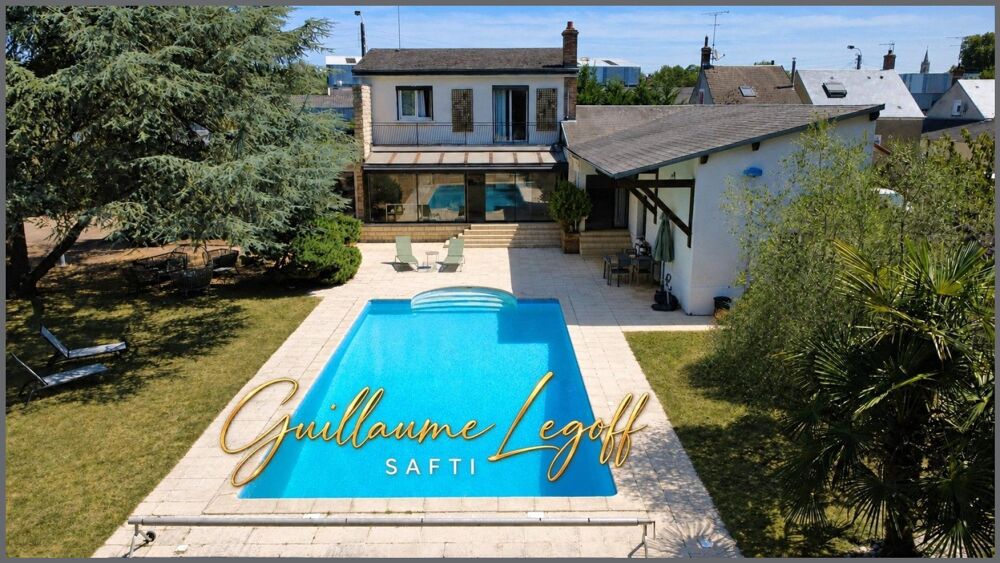 Propriété d'exception avec piscine et tennis