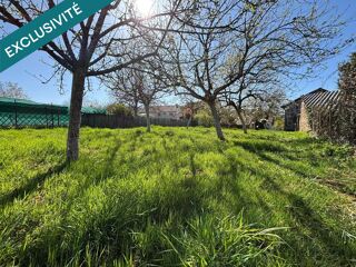  Maison  vendre 8 pices 242 m