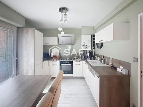   Maison semi-mitoyenne 3-4 chambres avec garage. Maison - 5 pi�ce(s) - 90 m�