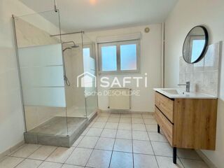  Maison à louer 7 pièces 166 m²