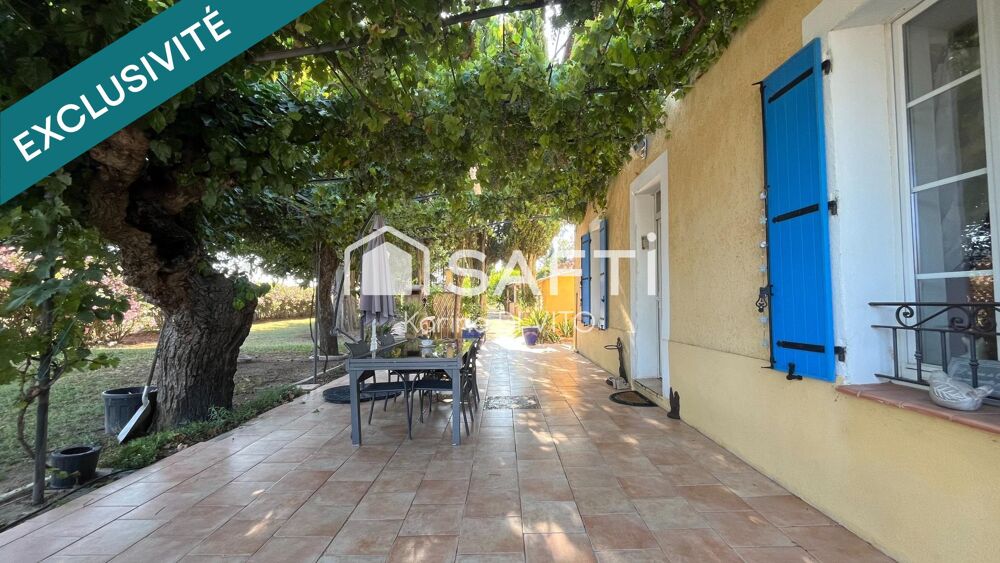 Domaine de 9300 m2 entièrement clôturé et arboré avec piscine