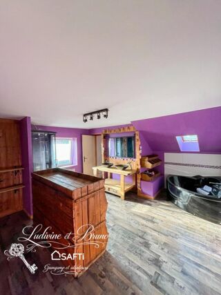  Maison à vendre 10 pièces 285 m²