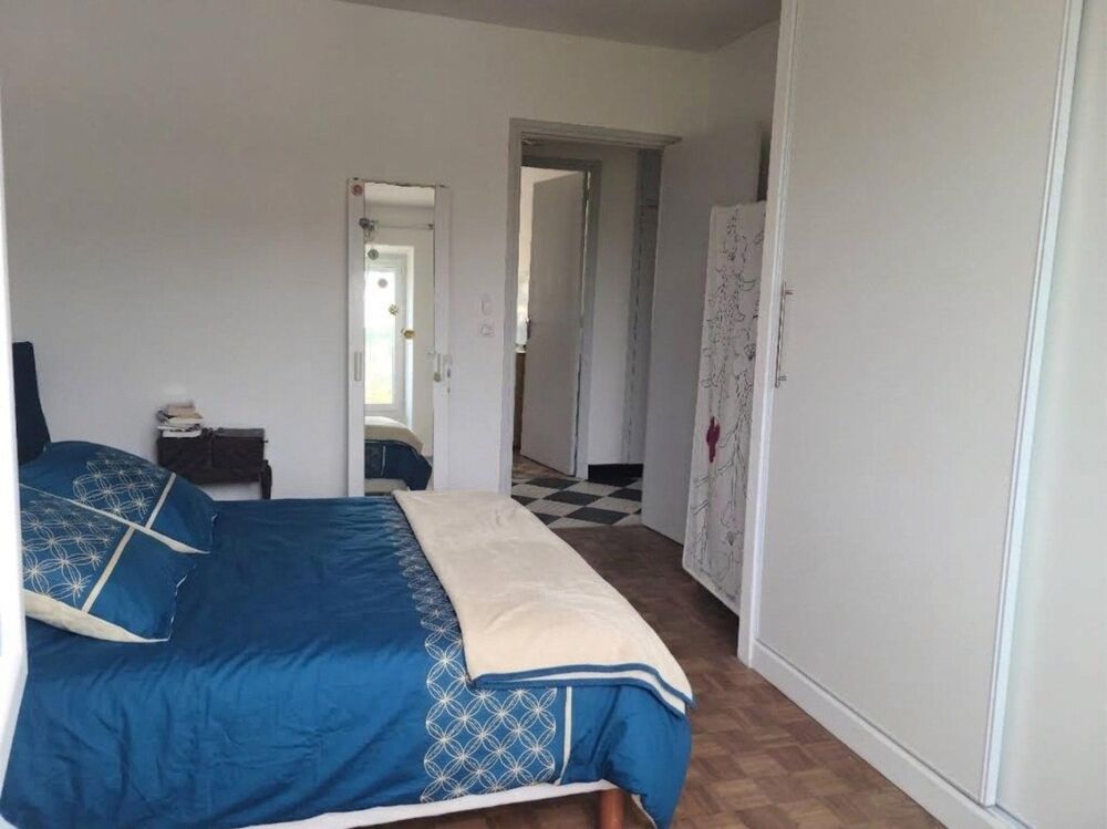 Vente Maison Maison plain pied 4 chambres ateliers vue dégagée. Douelle