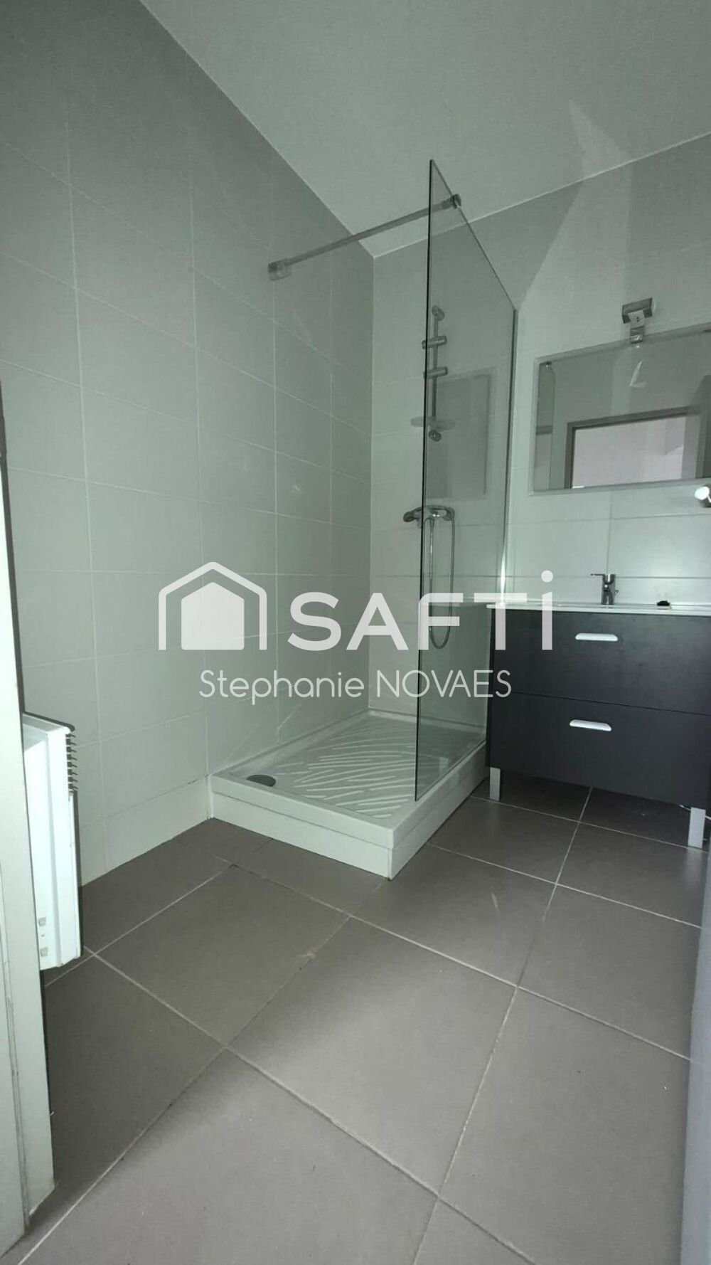 Vente Appartement Appartement haussmannien rénové avec terrasse rare en plein cœur de Béziers. Beziers