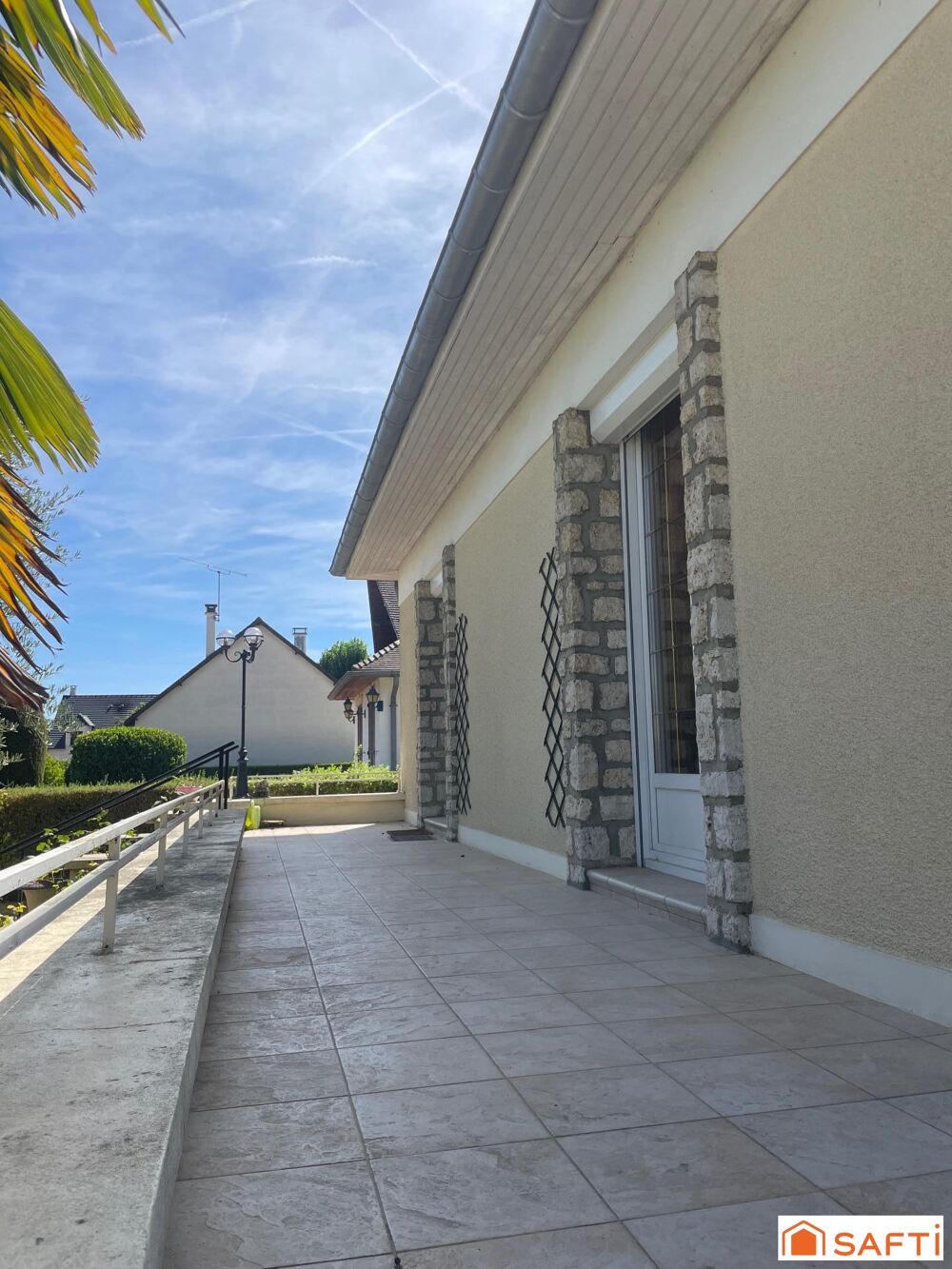 Vente Maison Maison 200 m2 sur s/sol total - Terrain 1037 m2 - 5 chambres - Accessibilité PMR Ballancourt-sur-essonne
