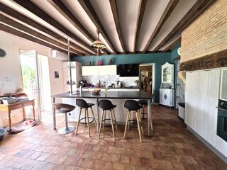  Maison à vendre 8 pièces 245 m²