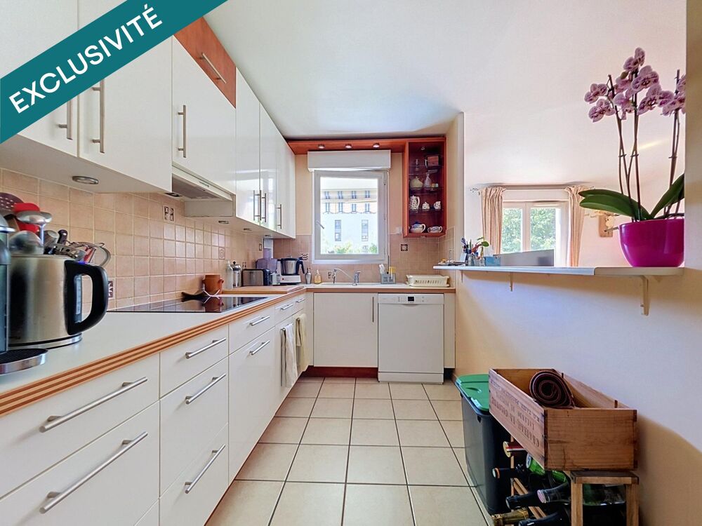 Vente Appartement APPARTEMENT FAMILIAL 3 CHAMBRES TERRASSE PARKING Les lilas