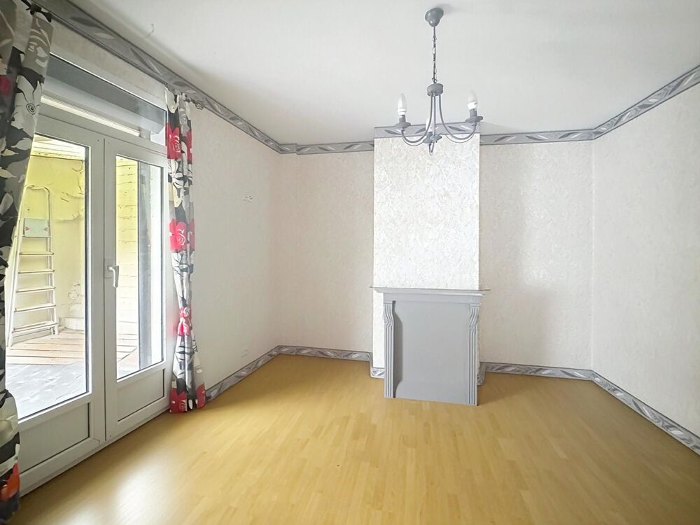 Vente Maison Maison deux chambres avec d�pendances, garage et jardin. Villers-bretonneux