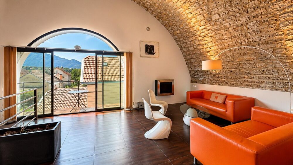 Loft dexception au coeur dAix-les-Bains