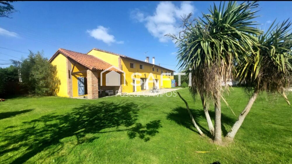 Vente Maison Ancienne ferme de 301m², 6 chambres sur un terrain de 2500m² Auterive