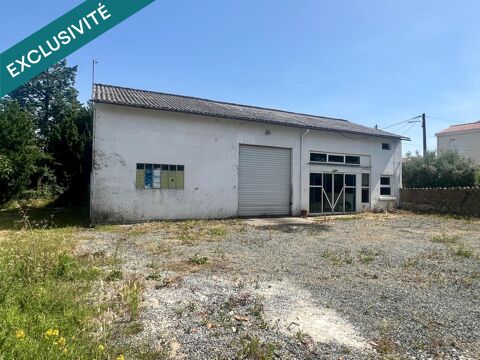Local artisanal 190m2 au sol en coeur de ville 110000 17400 Saint-jean-d'angely