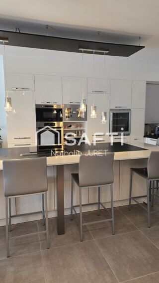  Appartement  vendre 4 pices 108 m