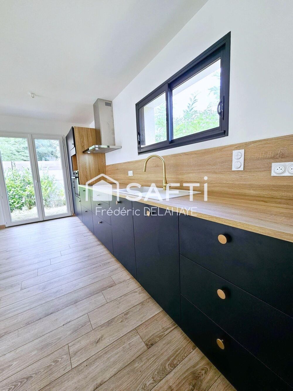 Vente Maison Contemporaine de  72 m² - 2 Chambres. Saint-sauveur