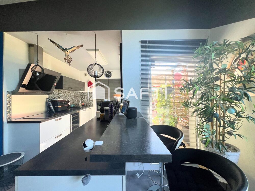 Vente Appartement Appartement T4 en dernier étage avec un parking et un garage en sous sol et une cave Altkirch