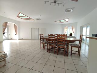  Maison � vendre 6 pi�ces 230 m�