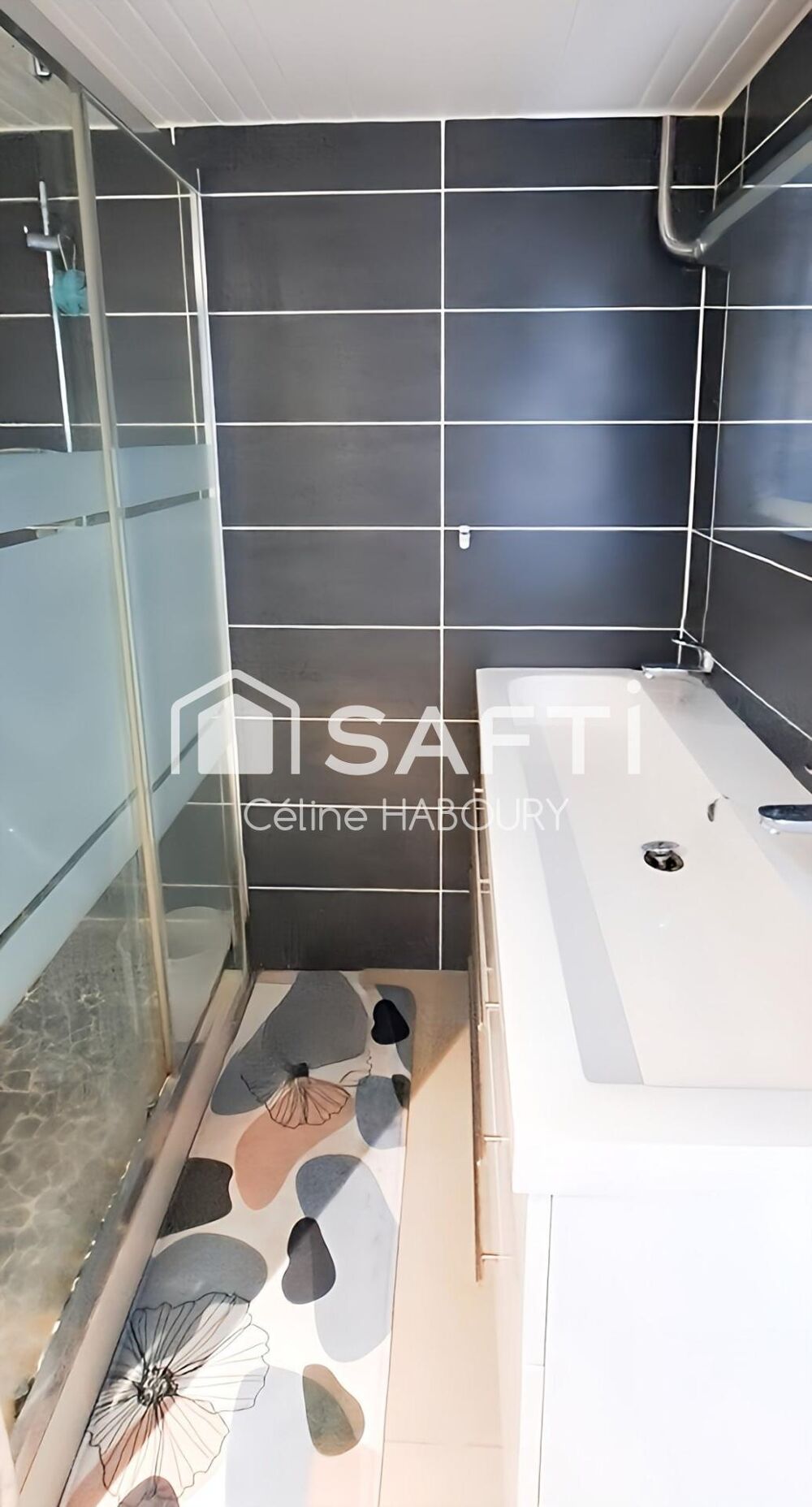 Vente Appartement SUPERBE APPARTEMENT AVEC VUE SUR LA PISCINE Saint-francois