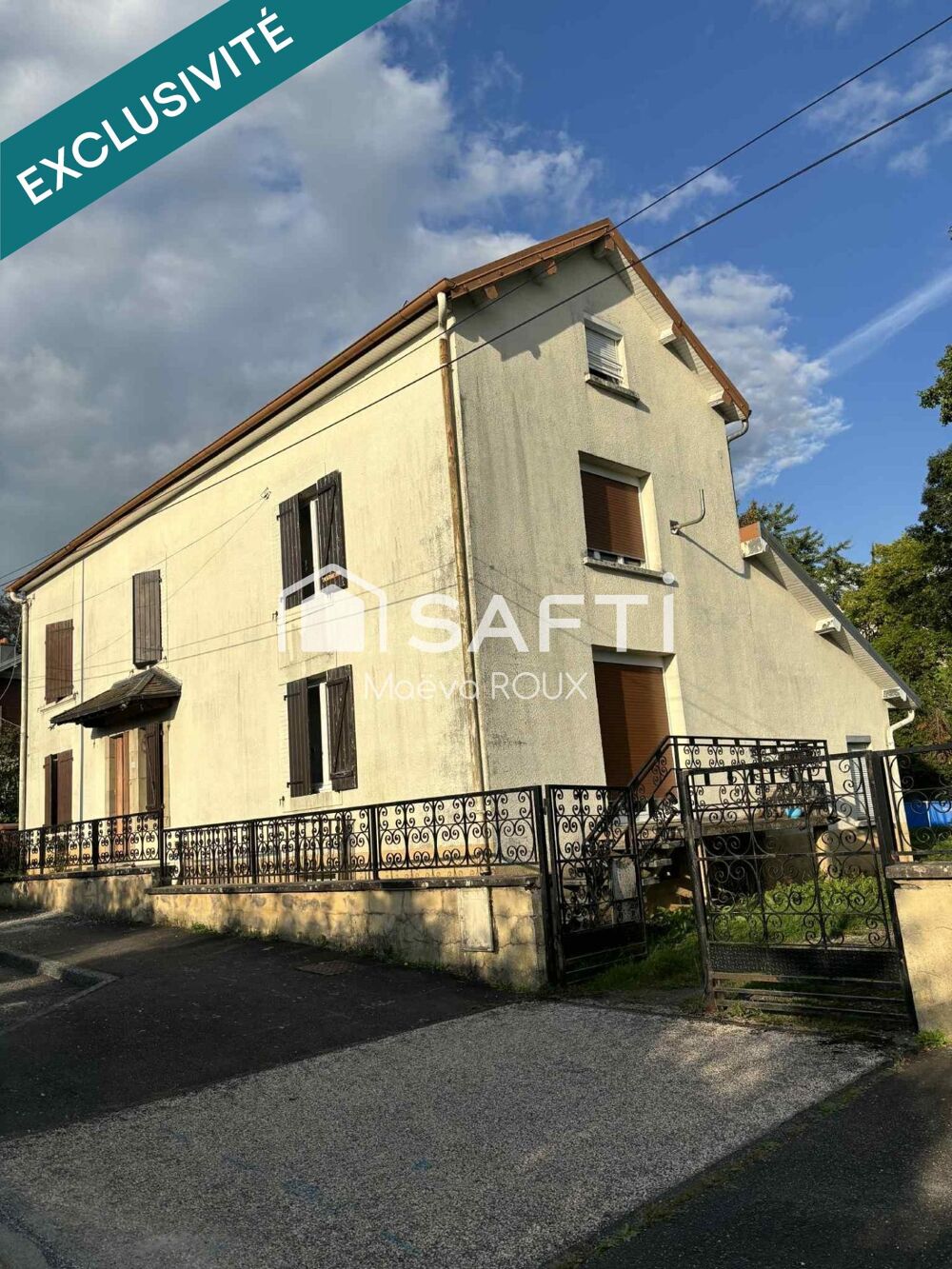 Grande maison familiale avec revenus locatifs