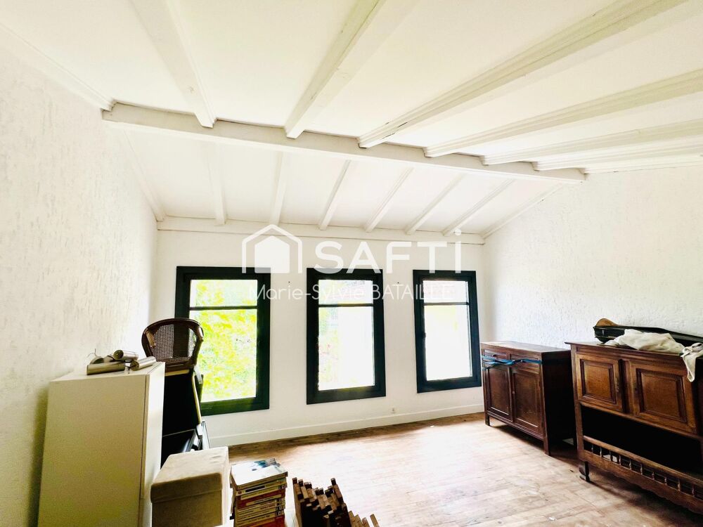 Maison avec garage et piscine
