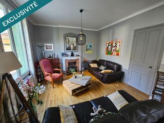  Maison � vendre 9 pi�ces 220 m�