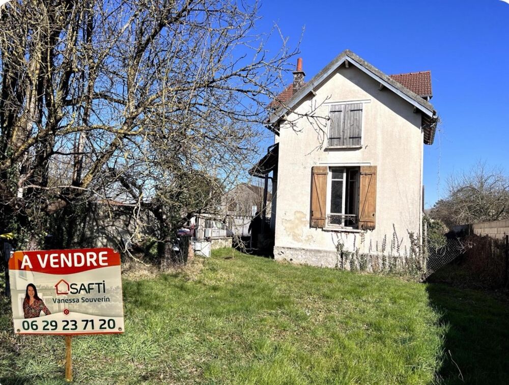 Maison T4 indépendante avec jardin clos à rénover