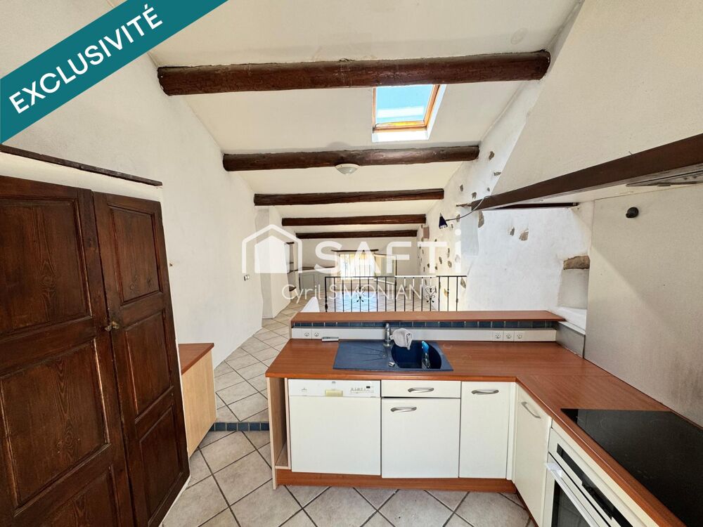 Vente Maison TRETS, Authentique maison de village T5 avec terrasse et cave. Trets