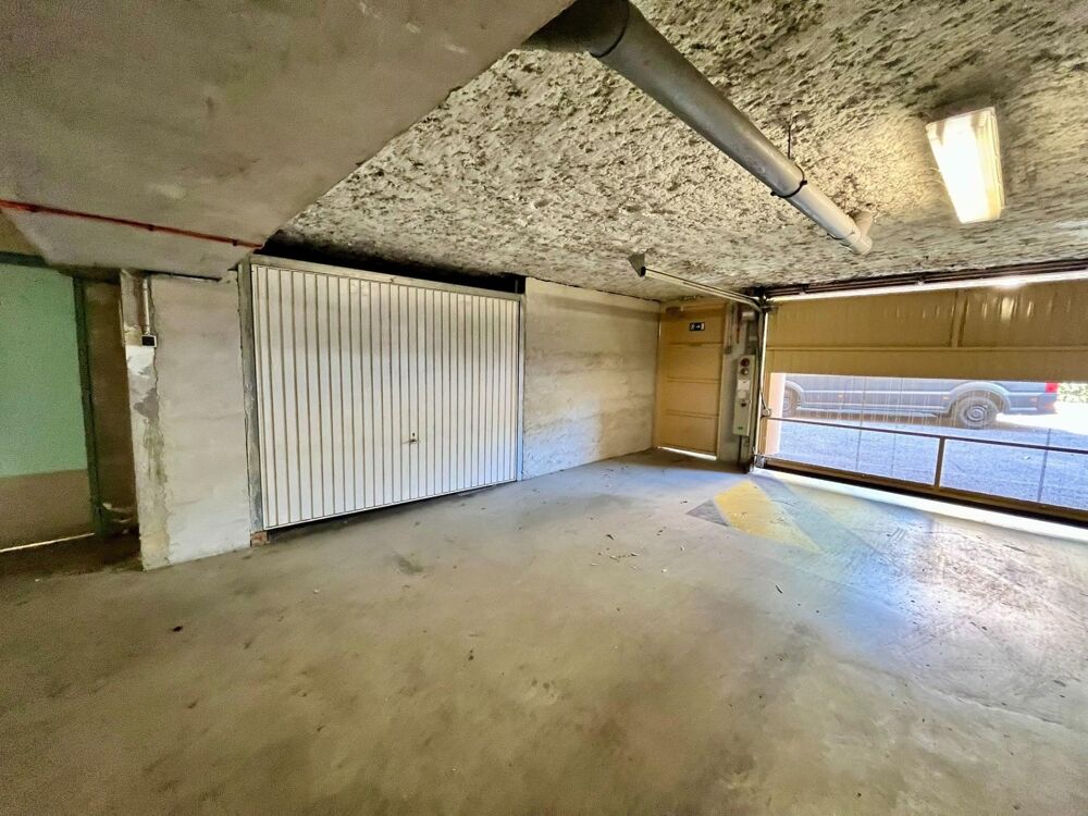 Vente Parking/Garage Garage / Box de 28m² sur l'avenue Jean Moulin - Hyères Hyeres
