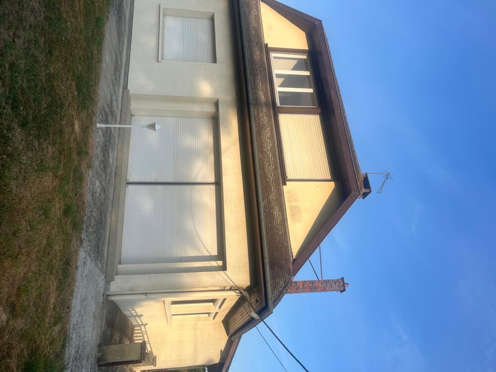 Maison de caractère avec très grand terrain