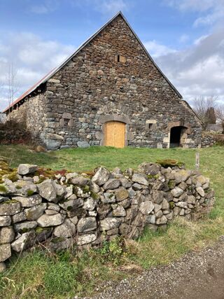  Maison  vendre 2 pices 320 m