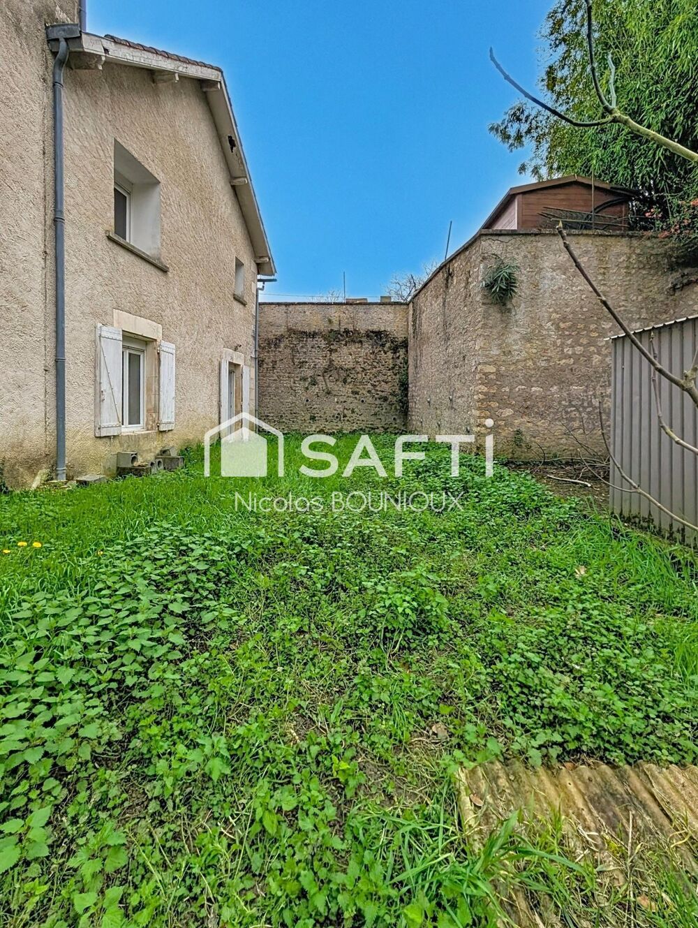 Vente Maison maison à restaurer de 5 pièces 3 chambres sur parcelle de 398 m2 Vouille