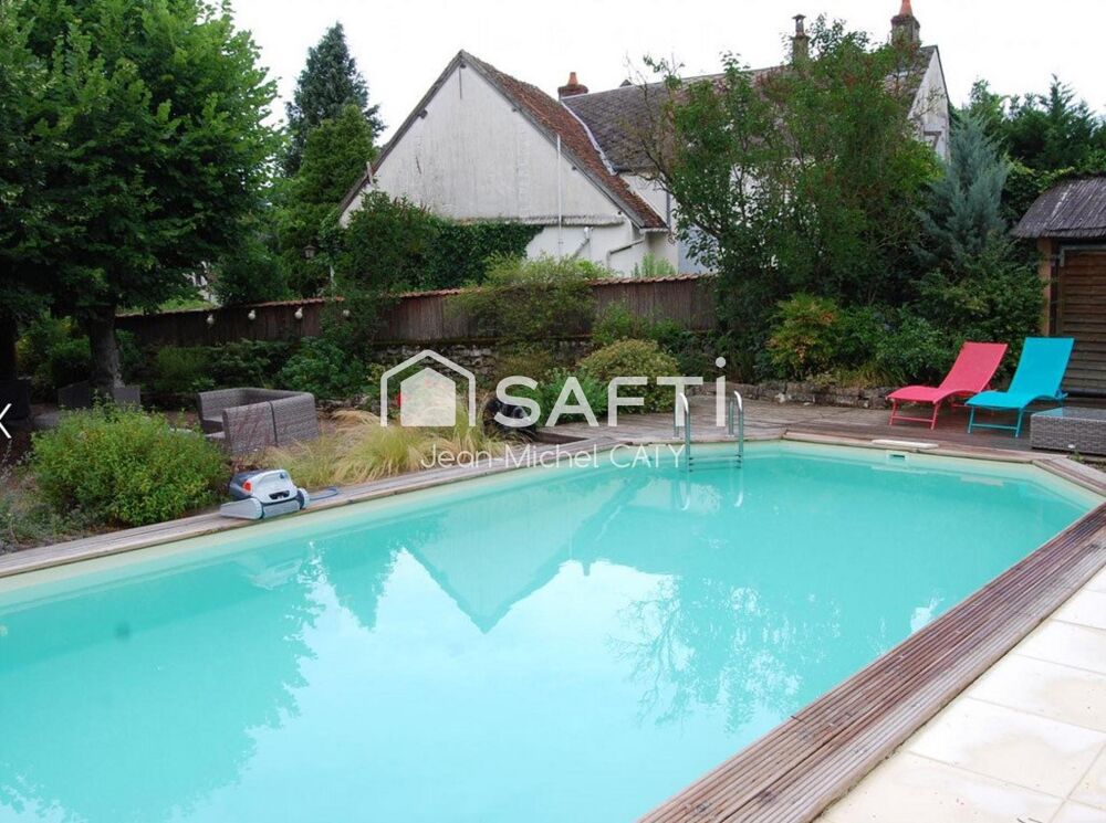 POUILLY SUR LOIRE, maison d'habitation de 270 m² sur 5796 m² de terrain.